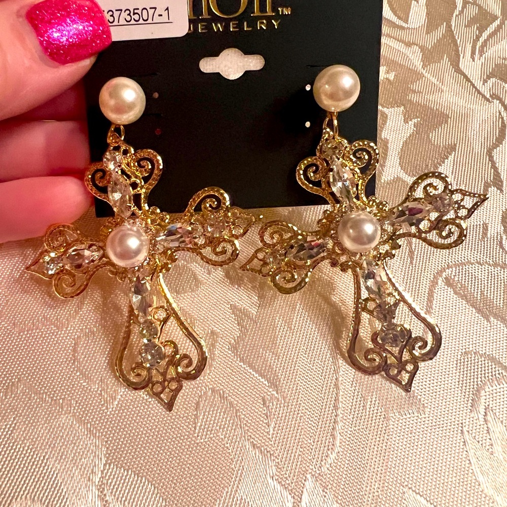 New nOir Faux Pearl Cross Earrings